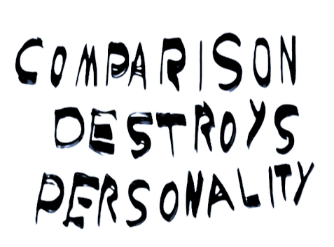 COMPARISON KILLS tee